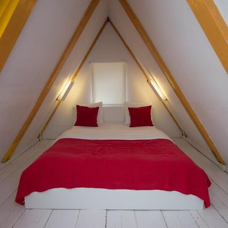 Rembrandtplein Bed & Breakfast อัมสเตอร์ดัม ภายนอก รูปภาพ