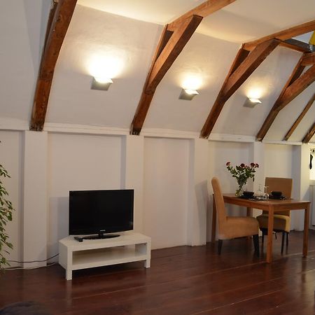 Rembrandtplein Bed & Breakfast อัมสเตอร์ดัม ภายนอก รูปภาพ