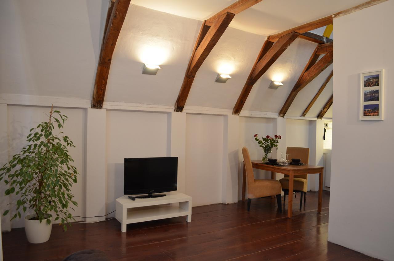 Rembrandtplein Bed & Breakfast อัมสเตอร์ดัม ภายนอก รูปภาพ