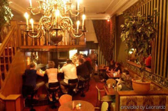 Rembrandtplein Bed & Breakfast อัมสเตอร์ดัม ภายนอก รูปภาพ