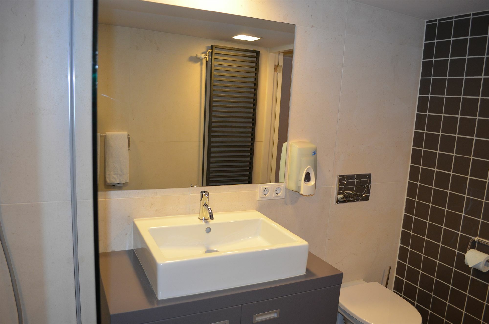 Rembrandtplein Bed & Breakfast อัมสเตอร์ดัม ภายนอก รูปภาพ