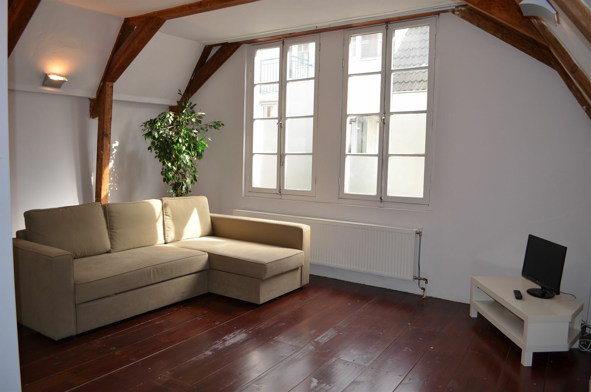 Rembrandtplein Bed & Breakfast อัมสเตอร์ดัม ภายนอก รูปภาพ